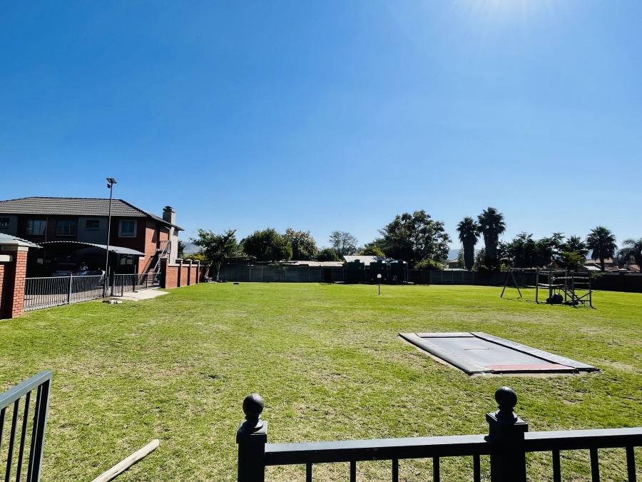 2 Bedroom Property for Sale in Andeon AH Gauteng
