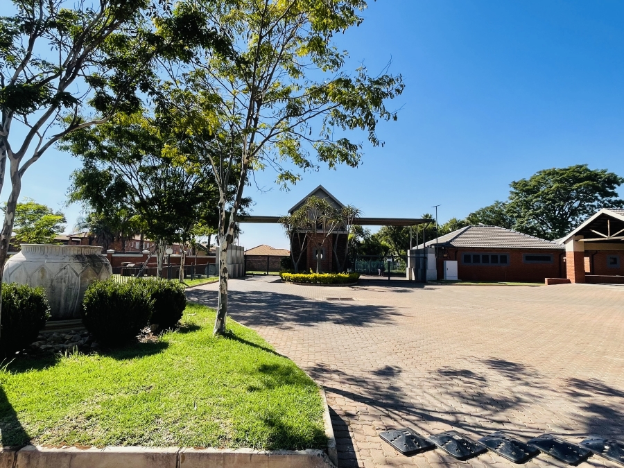 2 Bedroom Property for Sale in Andeon AH Gauteng