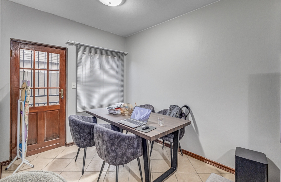 2 Bedroom Property for Sale in Carlswald Gauteng