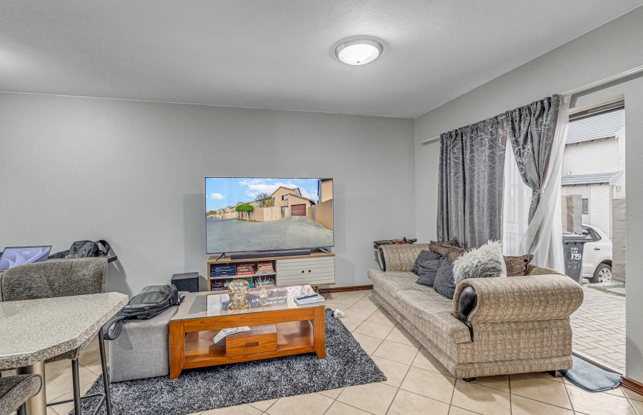 2 Bedroom Property for Sale in Carlswald Gauteng