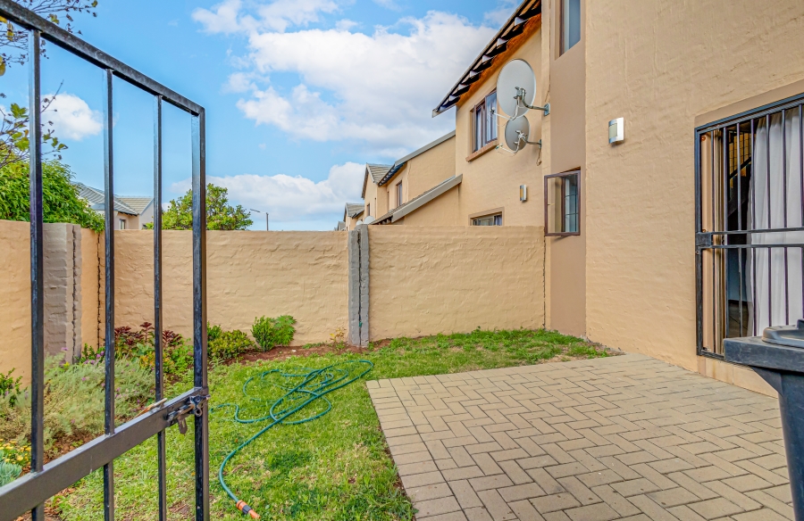 2 Bedroom Property for Sale in Carlswald Gauteng