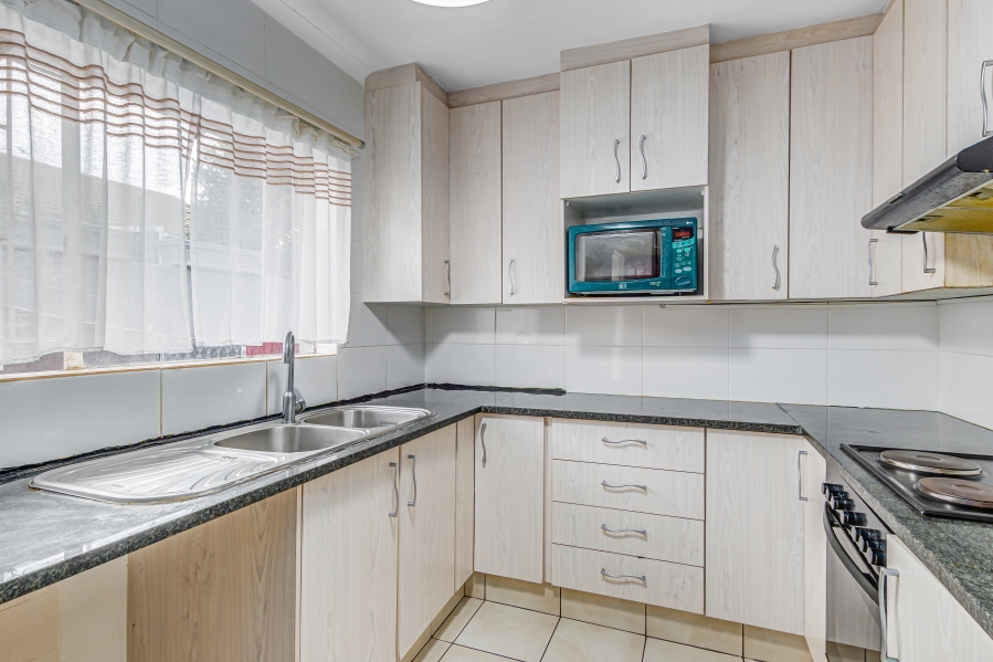 3 Bedroom Property for Sale in Northwold Gauteng