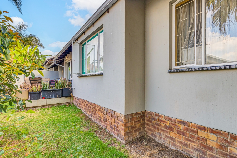 3 Bedroom Property for Sale in Northwold Gauteng