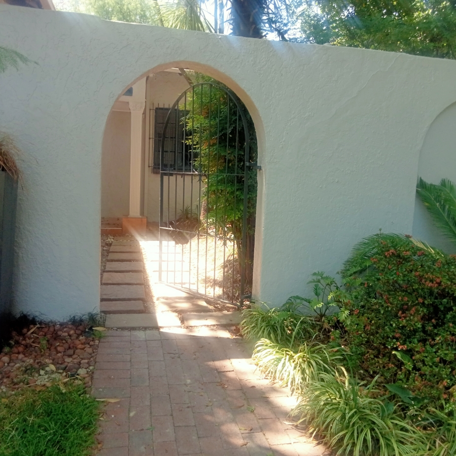 1 Bedroom Property for Sale in Ferndale Gauteng