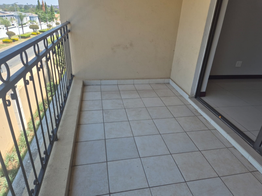 2 Bedroom Property for Sale in Halfway Gardens Gauteng