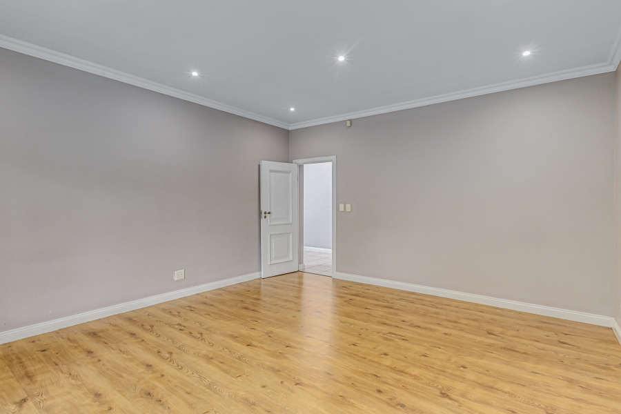 4 Bedroom Property for Sale in Kyalami Estates Gauteng