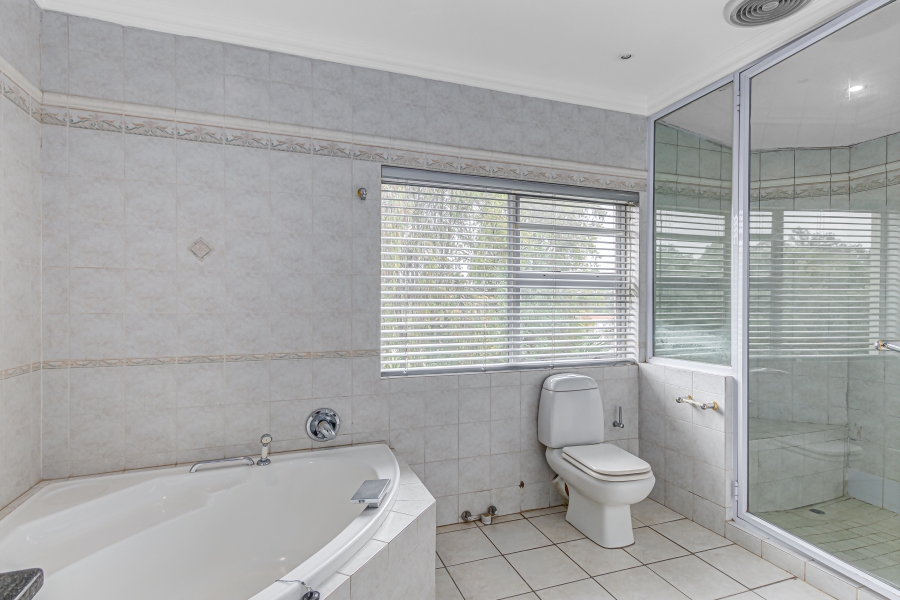 4 Bedroom Property for Sale in Kyalami Estates Gauteng