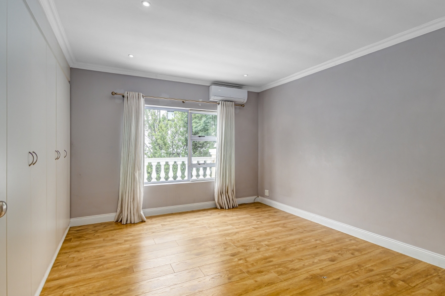 4 Bedroom Property for Sale in Kyalami Estates Gauteng