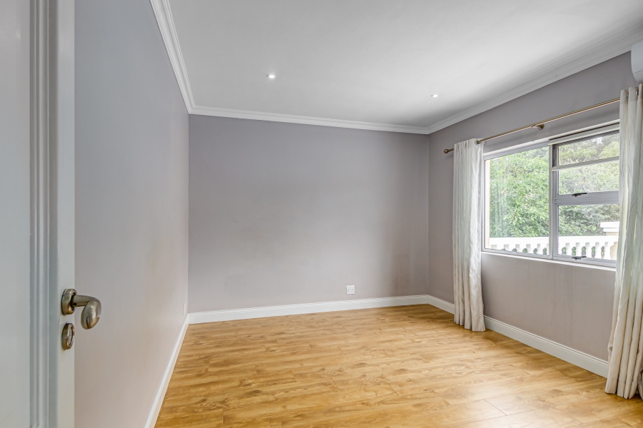 4 Bedroom Property for Sale in Kyalami Estates Gauteng