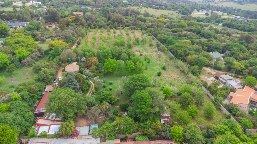 9 Bedroom Property for Sale in Chartwell Gauteng