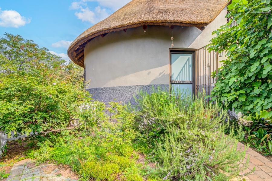 9 Bedroom Property for Sale in Chartwell Gauteng