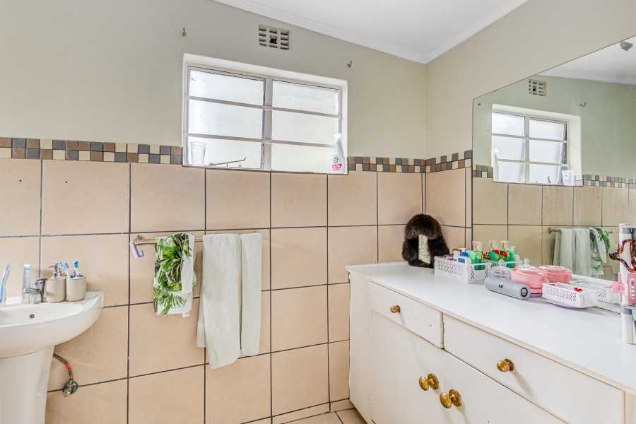 9 Bedroom Property for Sale in Chartwell Gauteng