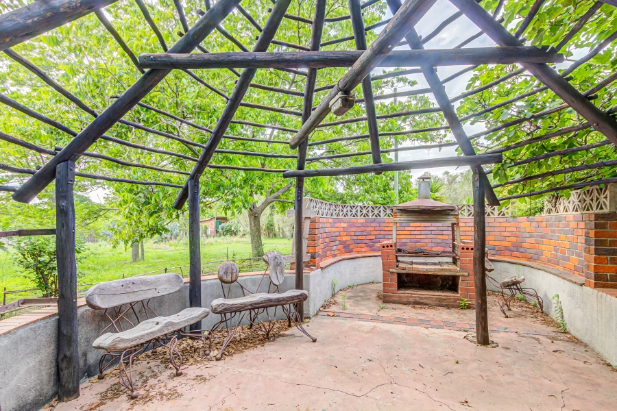 9 Bedroom Property for Sale in Chartwell Gauteng