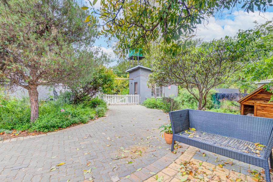 9 Bedroom Property for Sale in Chartwell Gauteng