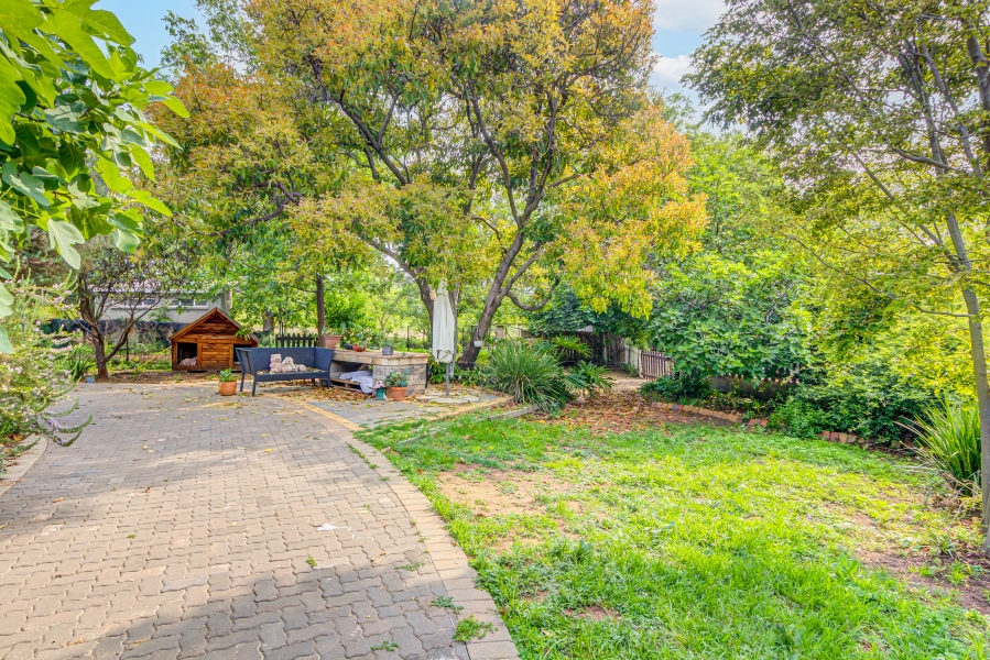 9 Bedroom Property for Sale in Chartwell Gauteng