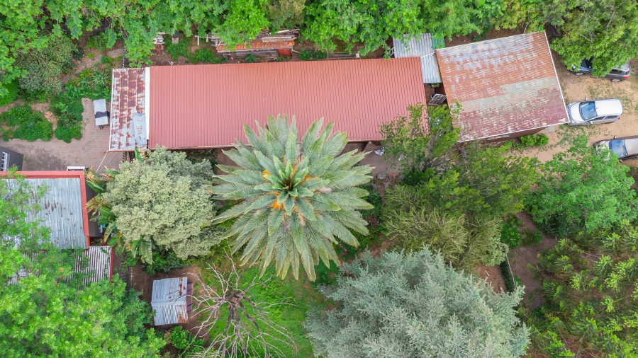 9 Bedroom Property for Sale in Chartwell Gauteng