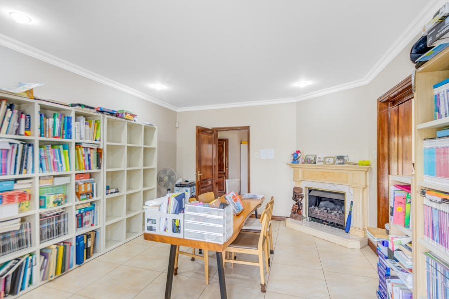 4 Bedroom Property for Sale in Dainfern Golf Estate Gauteng