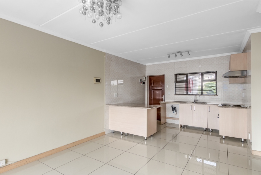 1 Bedroom Property for Sale in Noordwyk Gauteng