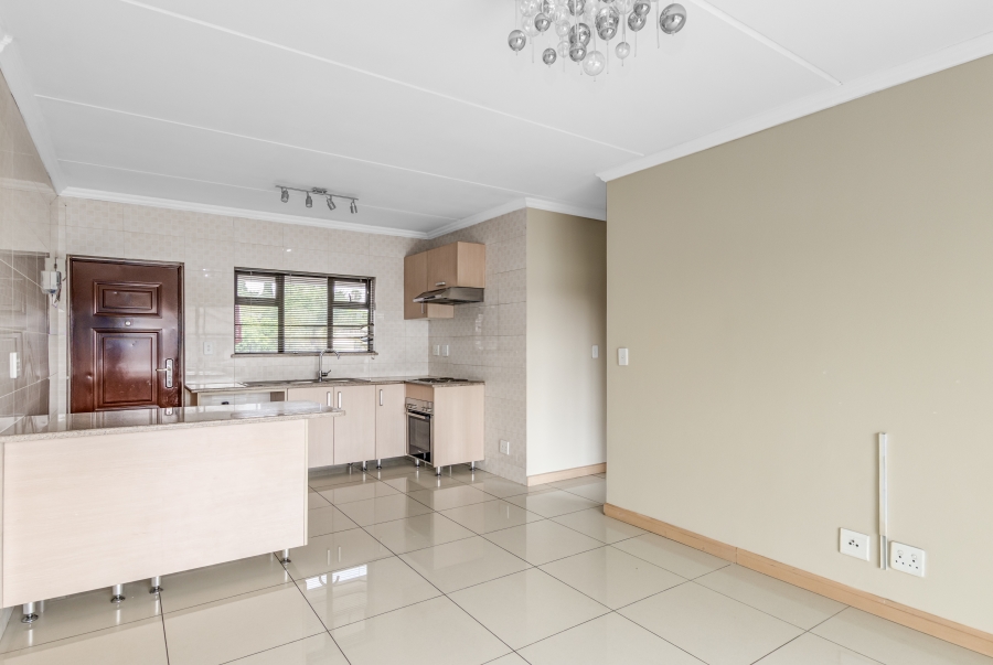 1 Bedroom Property for Sale in Noordwyk Gauteng