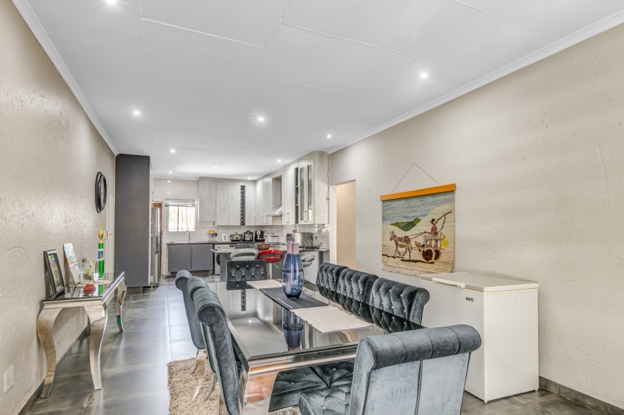 3 Bedroom Property for Sale in Noordwyk Gauteng