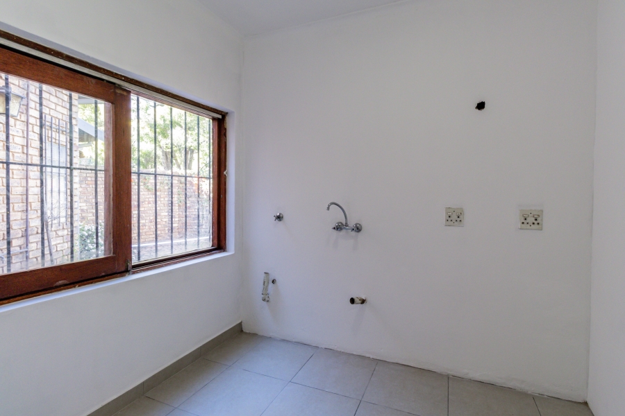 5 Bedroom Property for Sale in Zwartkop Gauteng