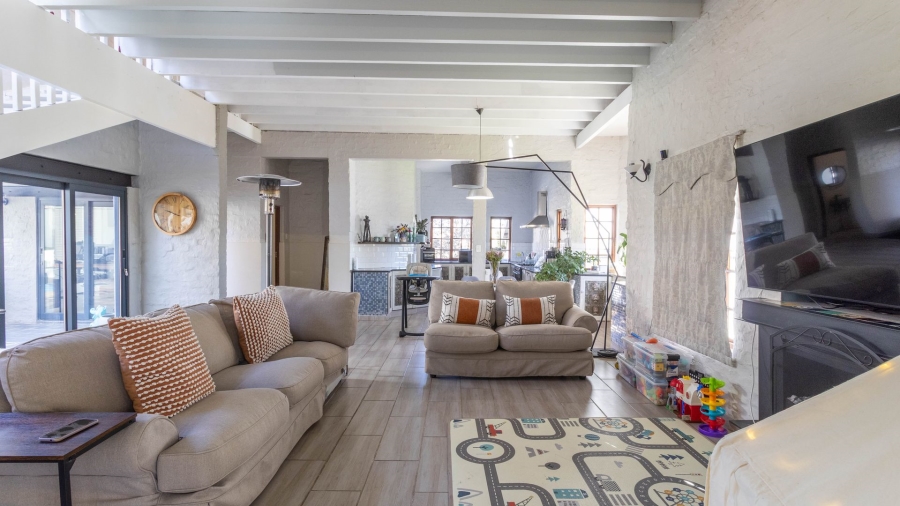 5 Bedroom Property for Sale in Cornwall Hill Gauteng