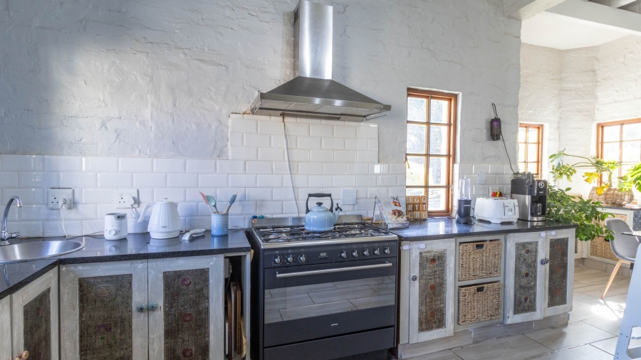 5 Bedroom Property for Sale in Cornwall Hill Gauteng