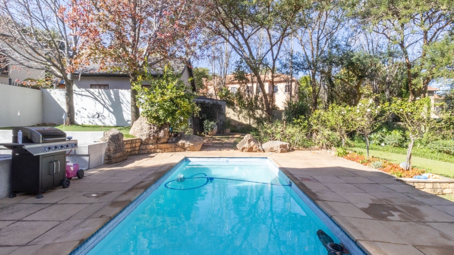 5 Bedroom Property for Sale in Cornwall Hill Gauteng