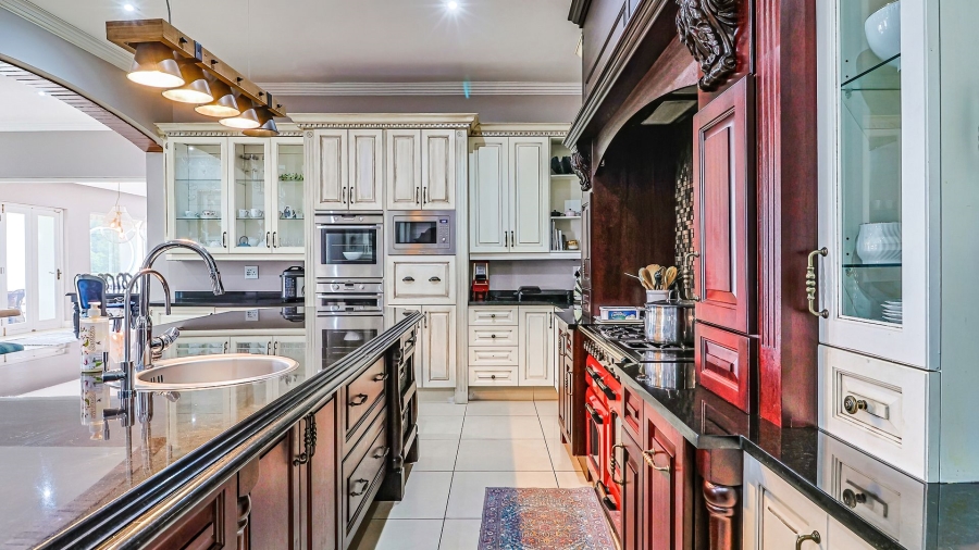 5 Bedroom Property for Sale in Cornwall Hill Gauteng