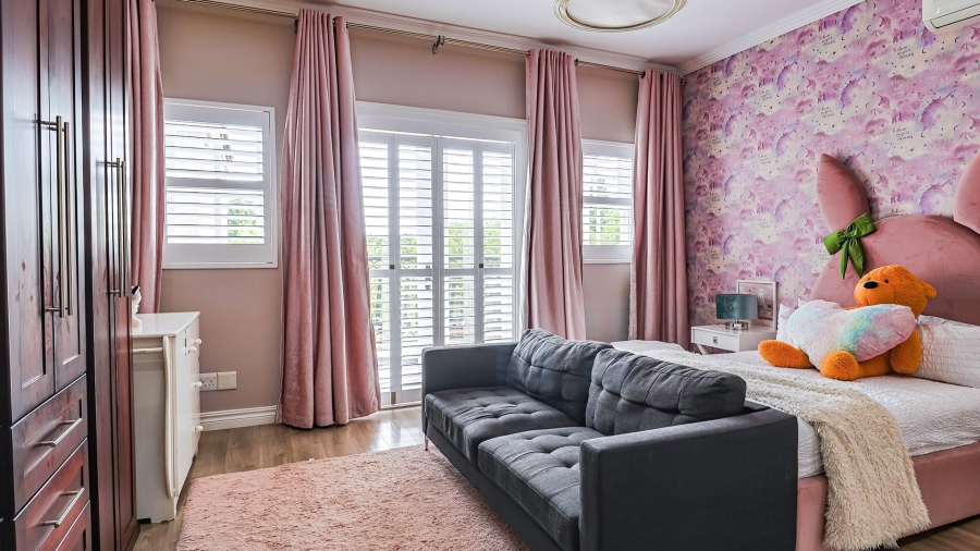 5 Bedroom Property for Sale in Cornwall Hill Gauteng