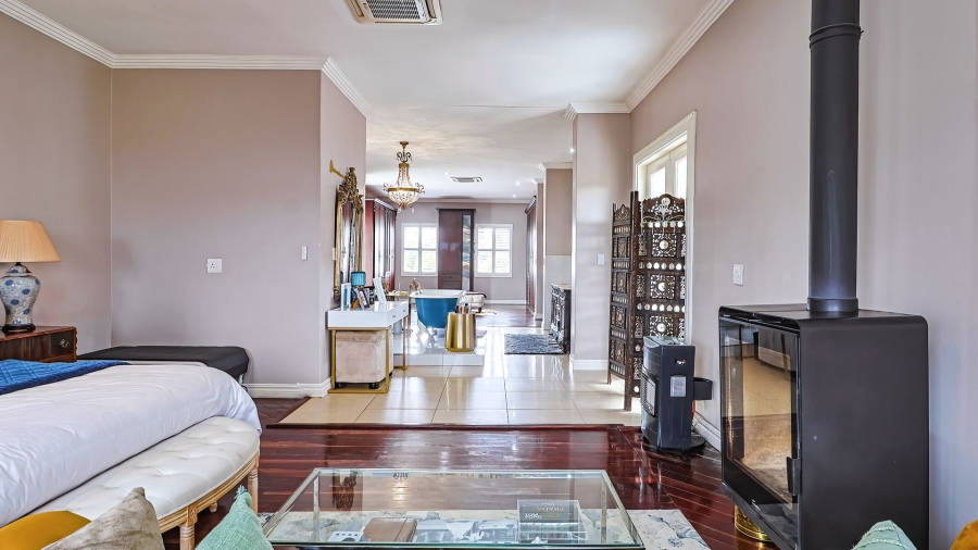 5 Bedroom Property for Sale in Cornwall Hill Gauteng