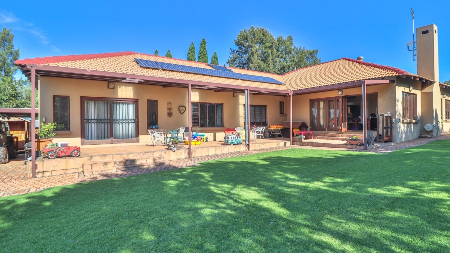 4 Bedroom Property for Sale in Grootfontein Country Estate Gauteng