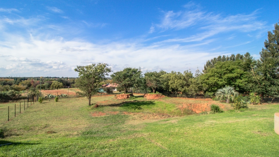 4 Bedroom Property for Sale in Grootfontein Country Estate Gauteng