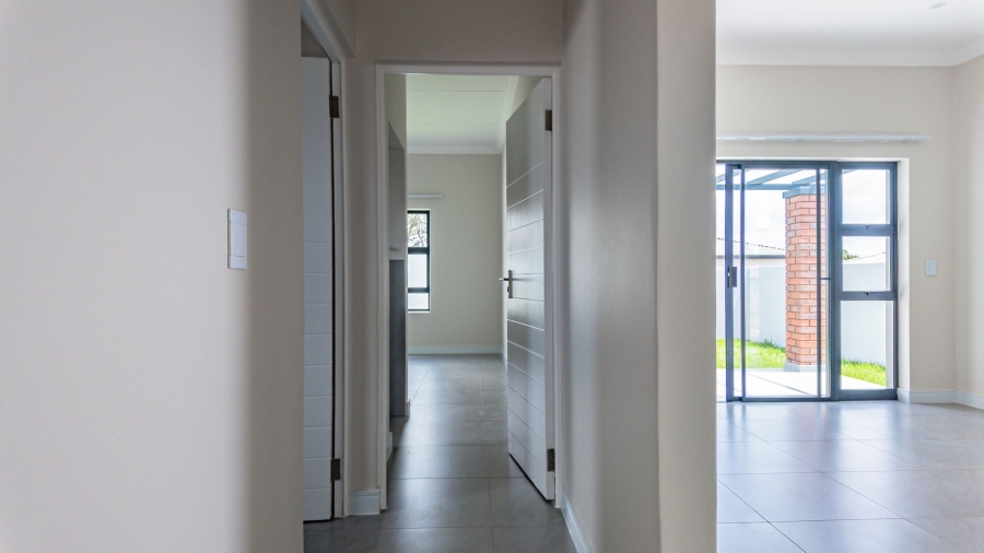 2 Bedroom Property for Sale in Rietvalleirand Gauteng