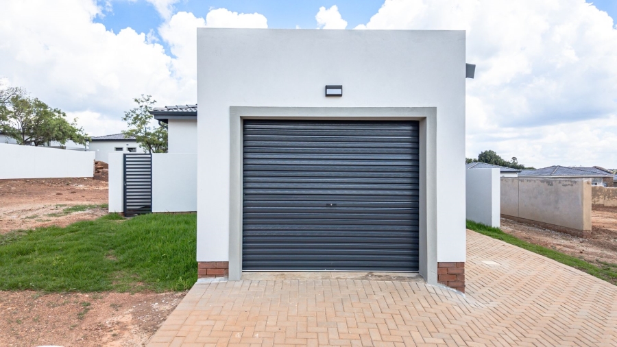 2 Bedroom Property for Sale in Rietvalleirand Gauteng