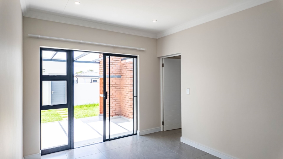 3 Bedroom Property for Sale in Rietvalleirand Gauteng