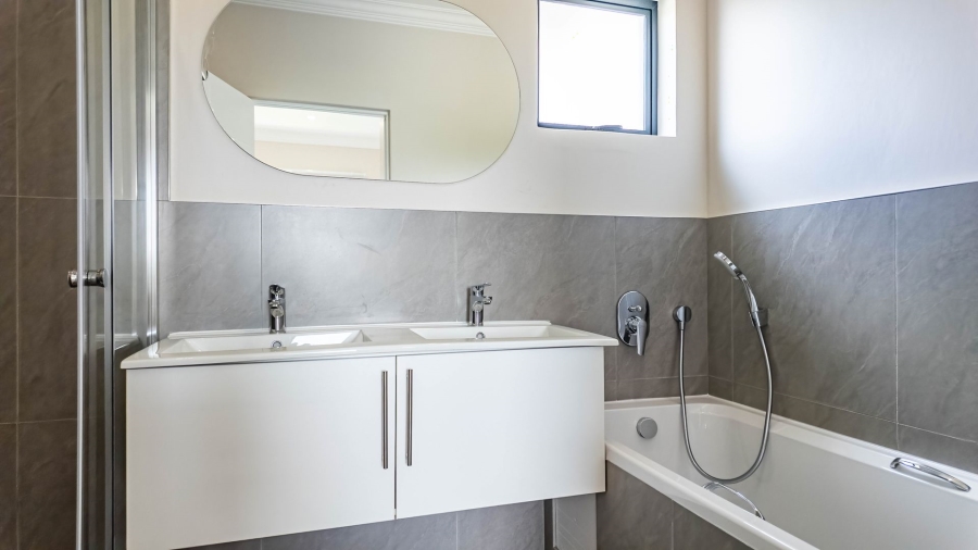 3 Bedroom Property for Sale in Rietvalleirand Gauteng