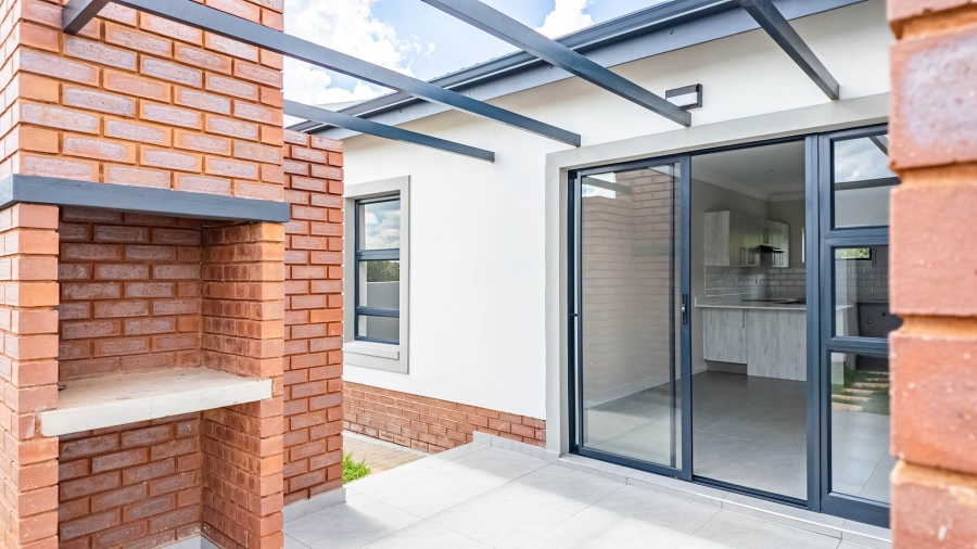 3 Bedroom Property for Sale in Rietvalleirand Gauteng