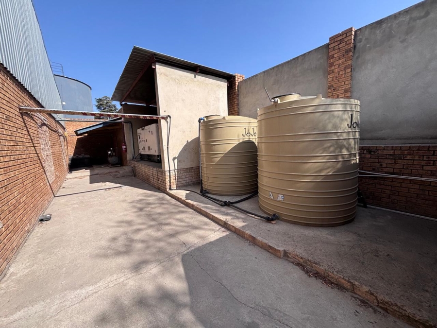 Commercial Property for Sale in Mostyn Park Gauteng