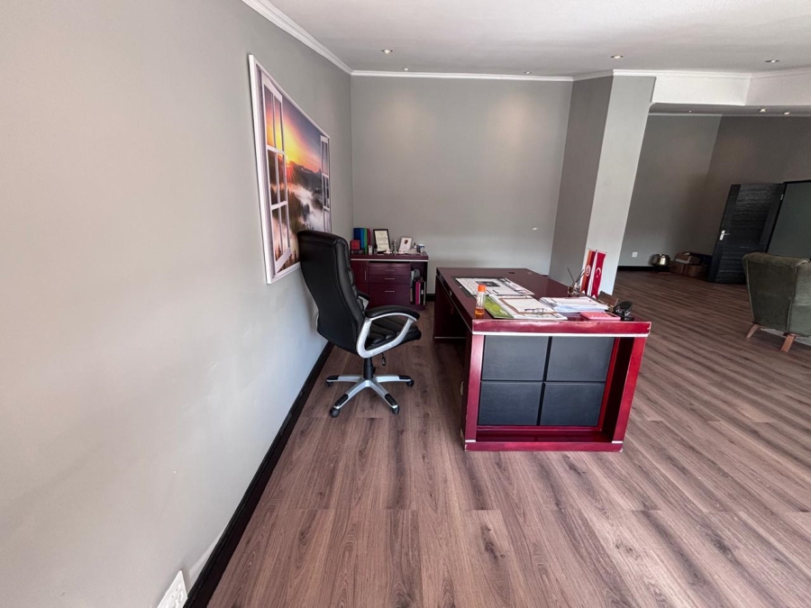 Commercial Property for Sale in Mostyn Park Gauteng