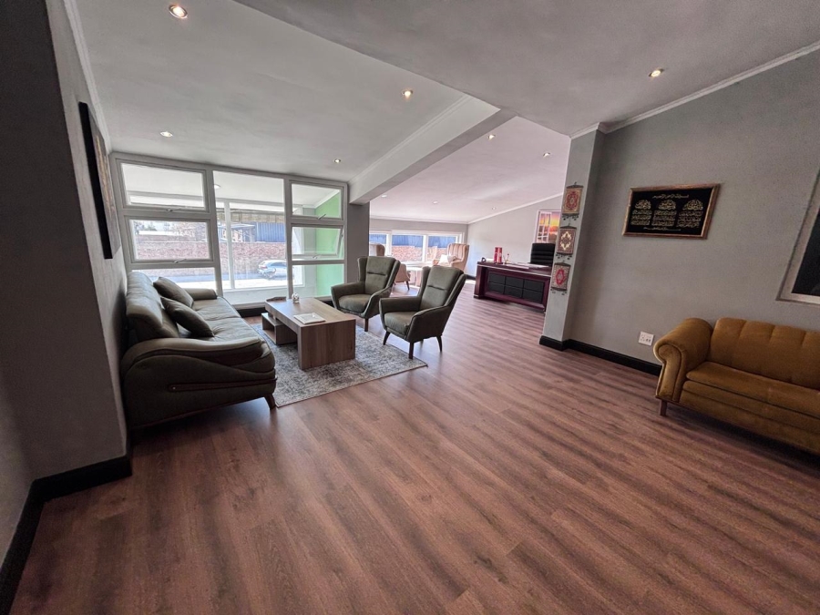 Commercial Property for Sale in Mostyn Park Gauteng