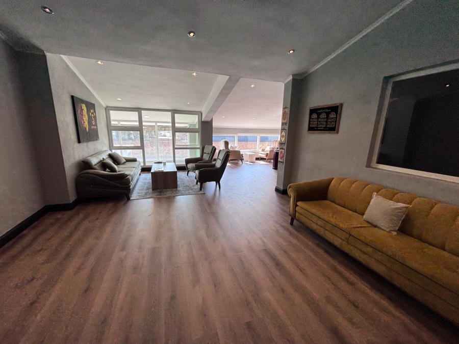 Commercial Property for Sale in Mostyn Park Gauteng