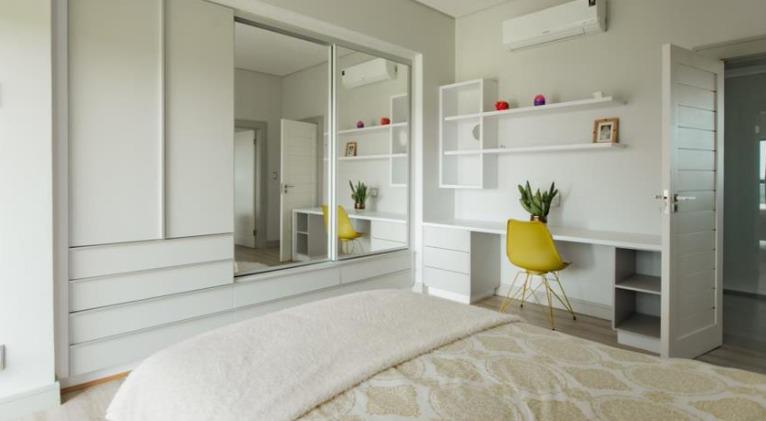 5 Bedroom Property for Sale in Copperleaf Estate Gauteng