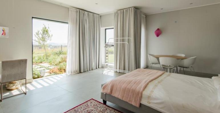 5 Bedroom Property for Sale in Copperleaf Estate Gauteng