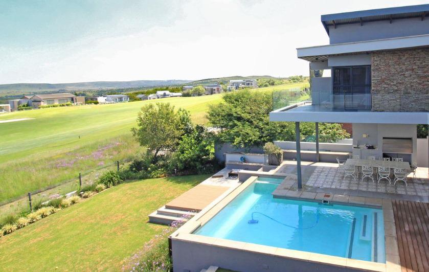 5 Bedroom Property for Sale in Copperleaf Estate Gauteng
