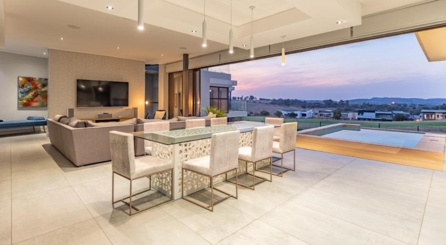 5 Bedroom Property for Sale in Copperleaf Estate Gauteng