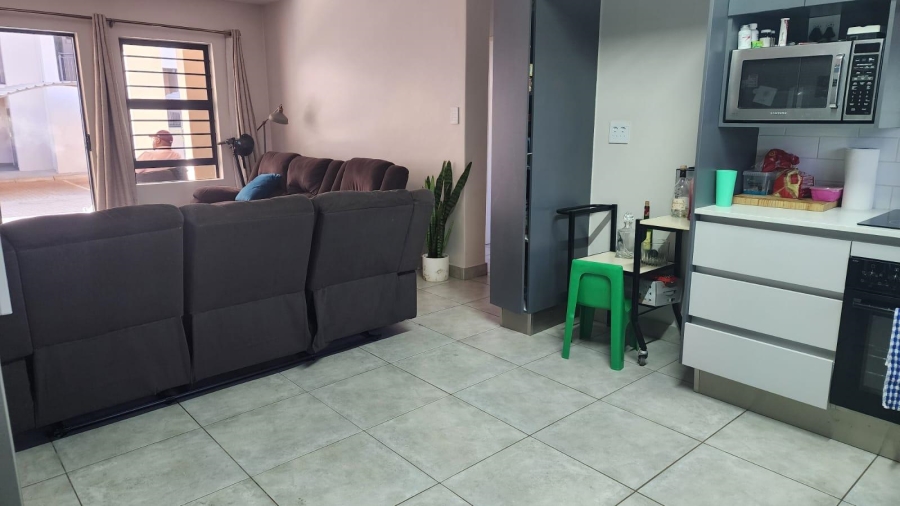 2 Bedroom Property for Sale in Raslouw Gauteng