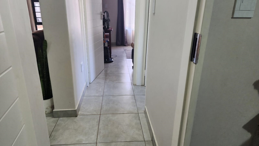 2 Bedroom Property for Sale in Raslouw Gauteng
