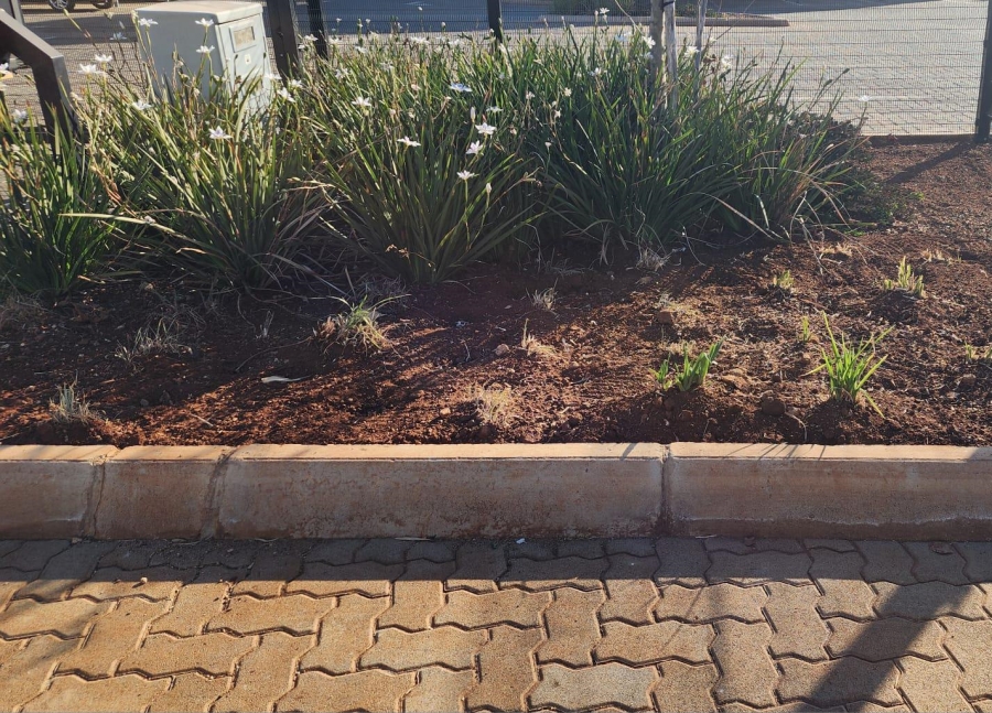 2 Bedroom Property for Sale in Raslouw Gauteng