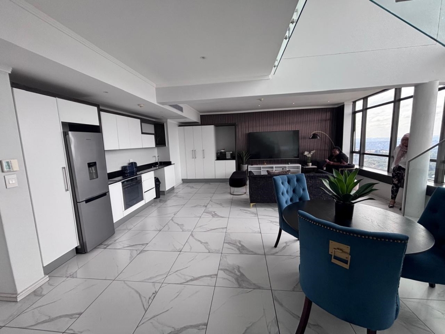 4 Bedroom Property for Sale in Benmore Gardens Gauteng